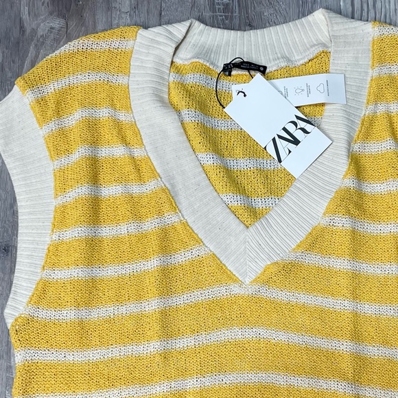 Zara Yellow and White Striped Knit Rustic Vest Size S NWT - Picture 4 of 14